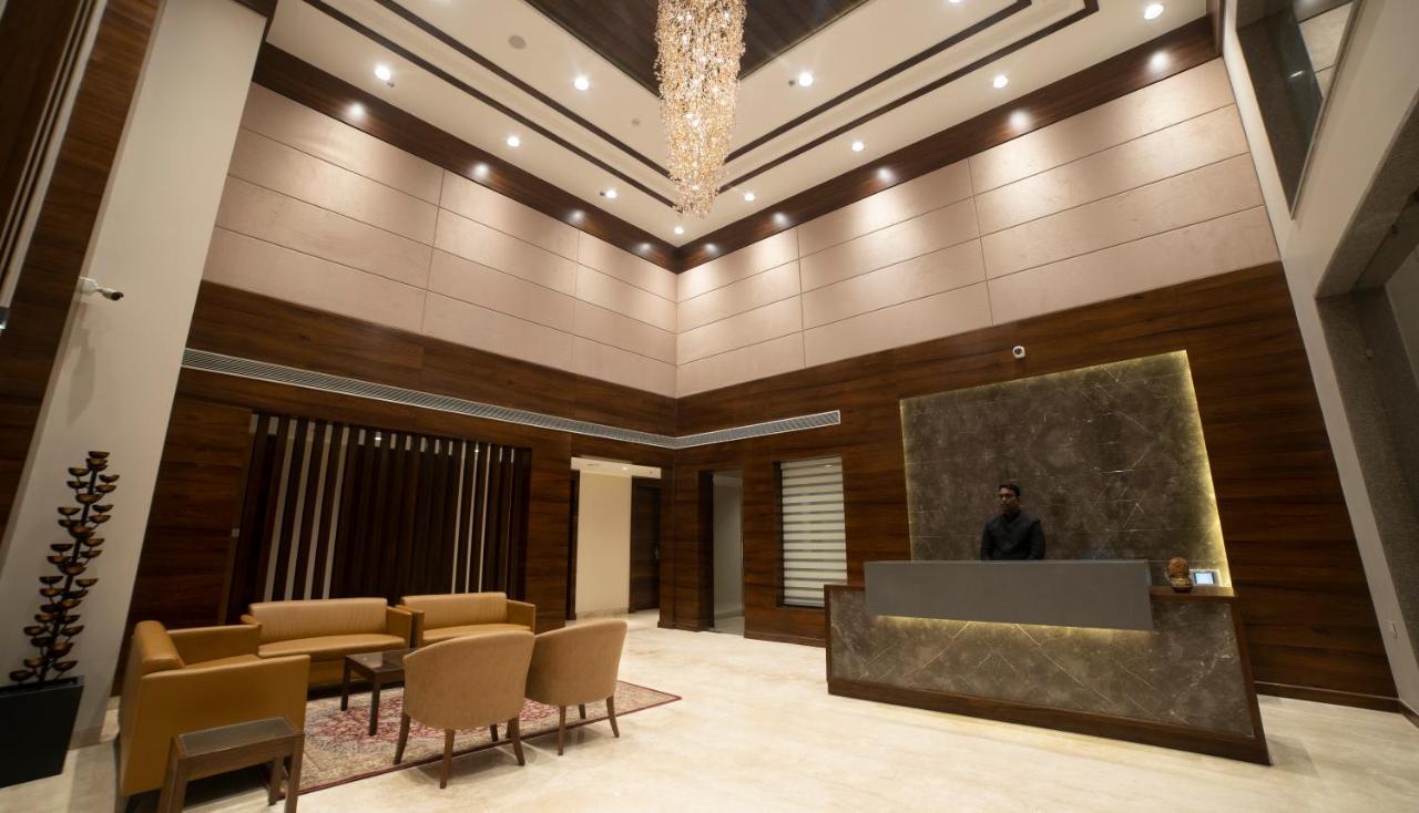 Hotel Rajhans Abhinandan Бхопал Екстер'єр фото