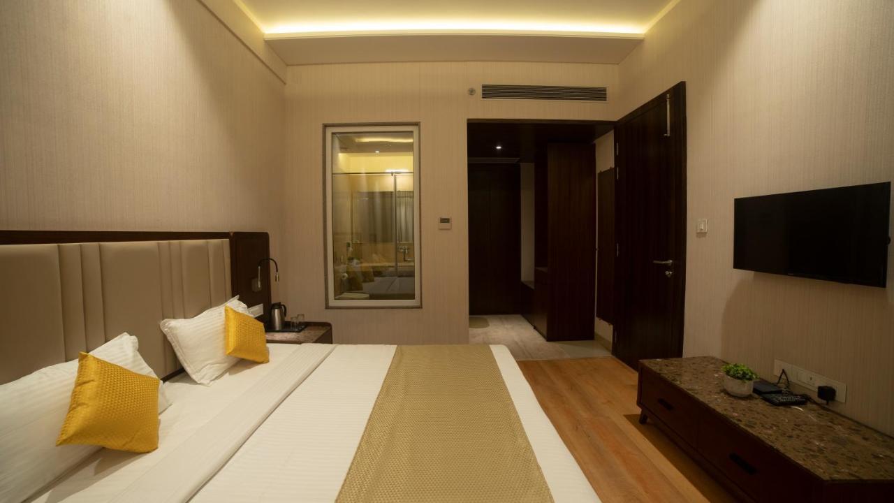 Hotel Rajhans Abhinandan Бхопал Екстер'єр фото