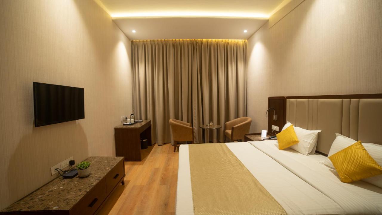Hotel Rajhans Abhinandan Бхопал Екстер'єр фото
